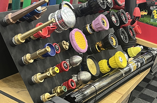 美国展会2.jpg